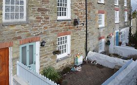 Waves Cottage